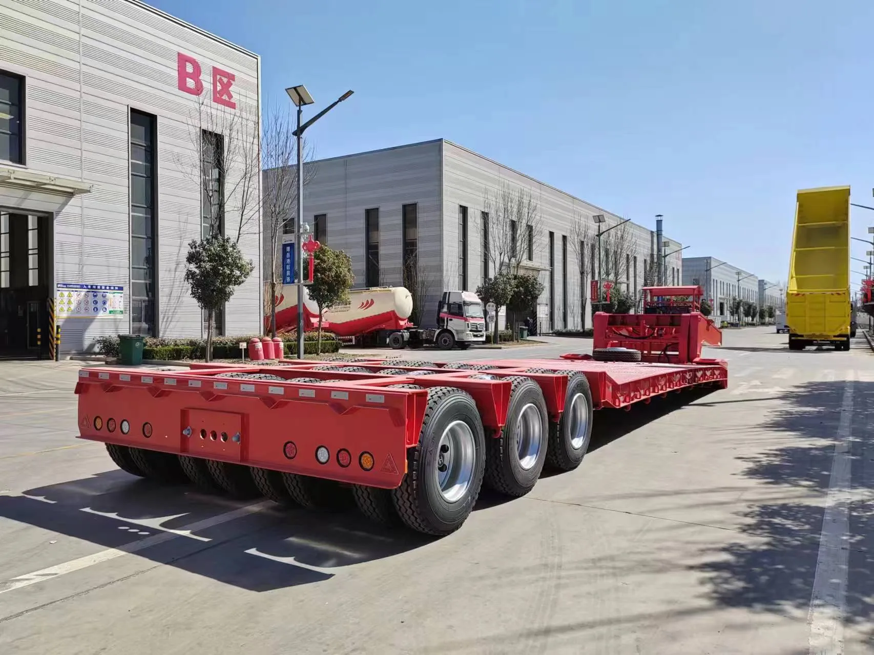 Extendable Flatbed Trailer