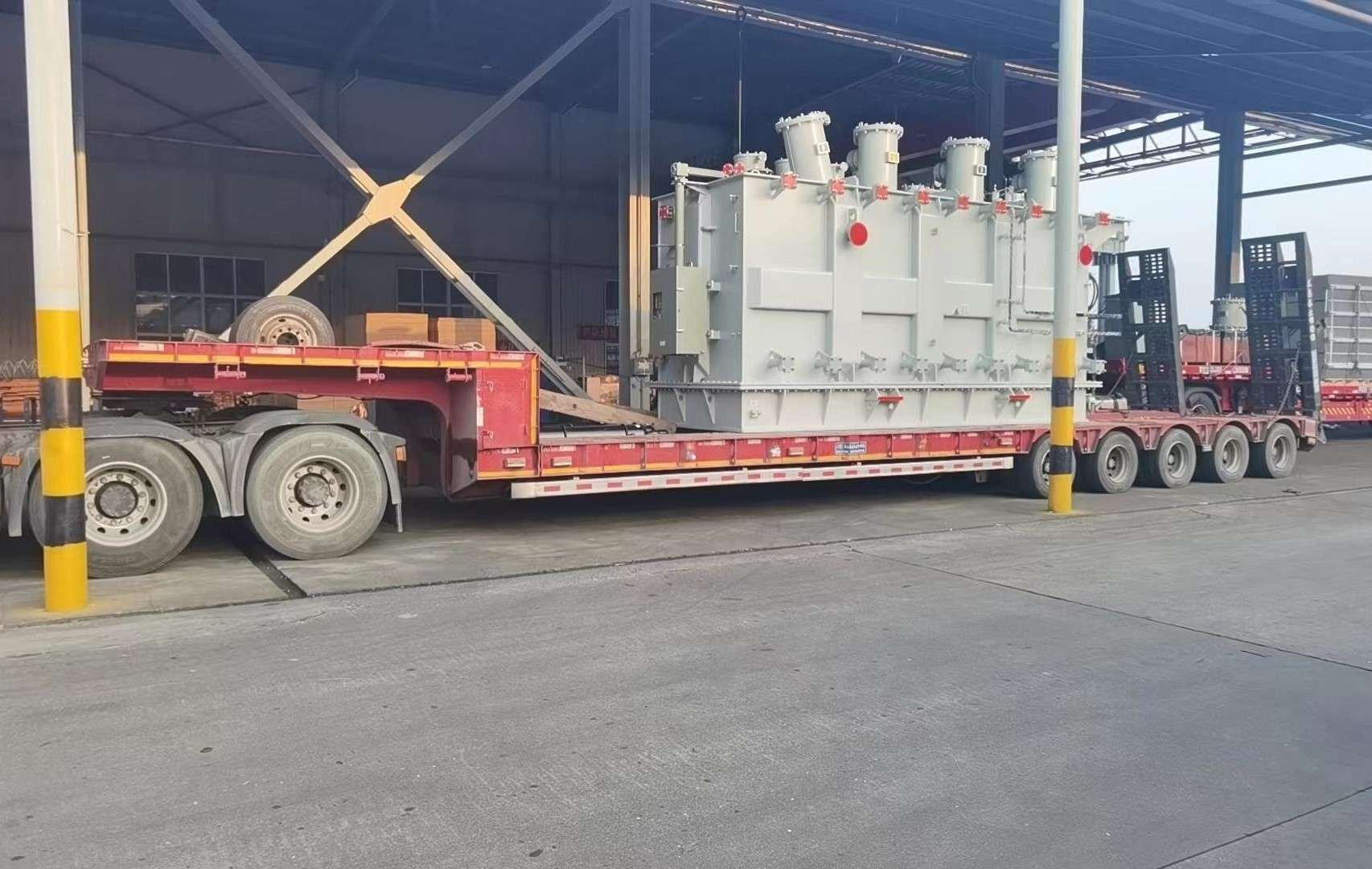 Self-Propelled Modular Trailer (SPMT)