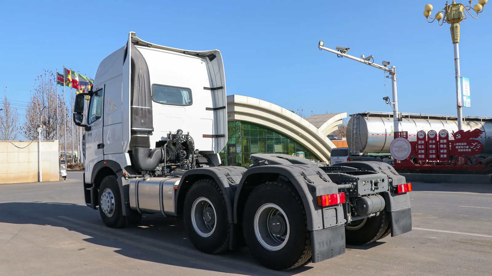 Tractor Truck